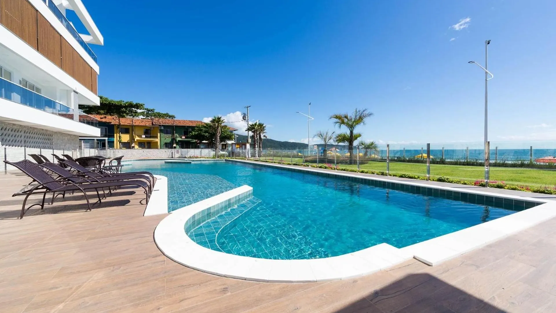 アパート Solar Do Atlantico 101 - Excelente Apartamento 2 Suites Em Condominio A Beira Mar - Piscina - Solario - ボンビーニャス